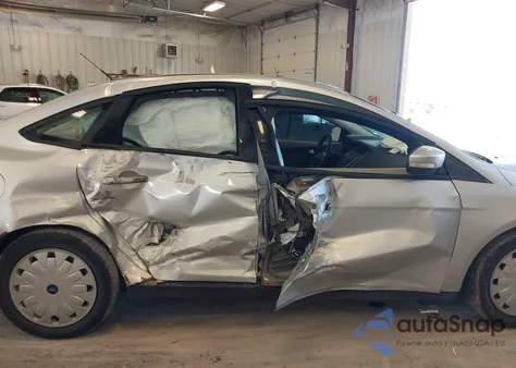 2014 Ford Focus Se from USA, damaged, VIN 1FADP3F22EL376296